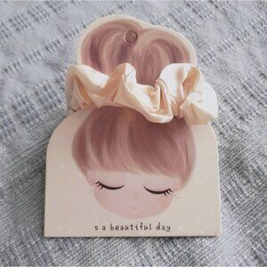 New Satin Cool Cream Scrunchie Regular Size